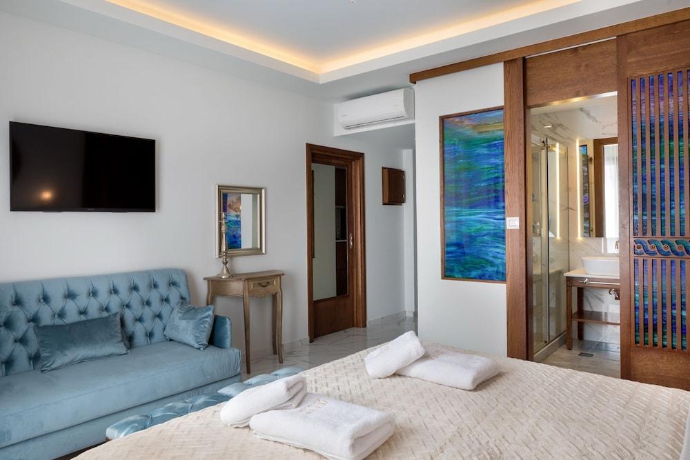 Vener Luxury Suites Chania  ภายนอก รูปภาพ