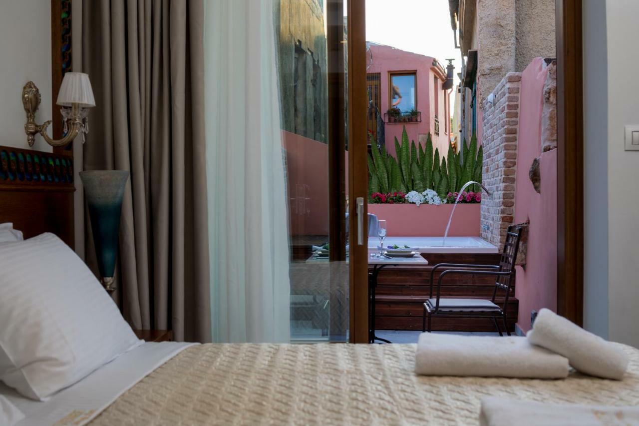 Vener Luxury Suites Chania  ภายนอก รูปภาพ