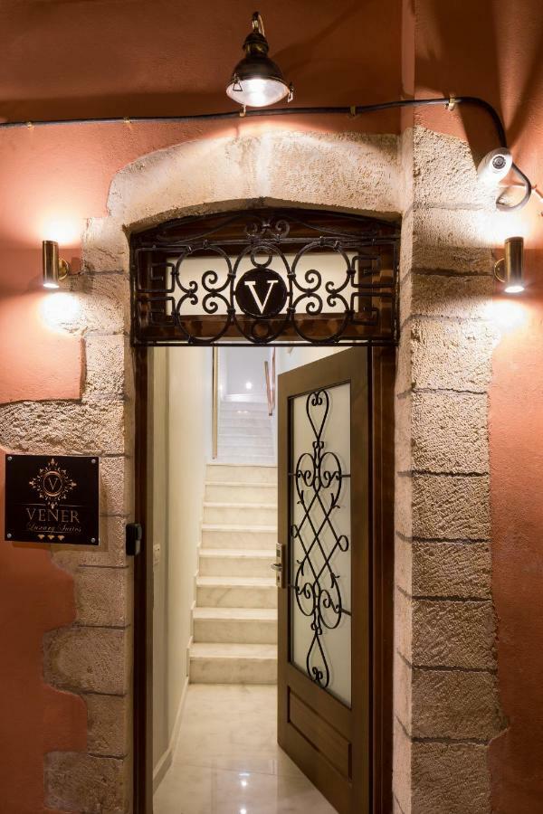 Vener Luxury Suites Chania  ภายนอก รูปภาพ
